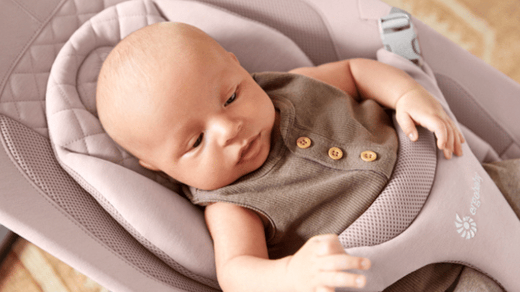 Baby Bouncers vs. Baby Swings: Which is Right for Your Little One?