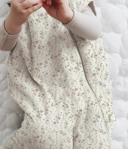 Swaddle vs. Sleep Sack: What’s the Difference and Which Is Right for Your Baby?