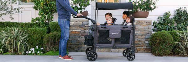 dad pushing wonderfold wagon