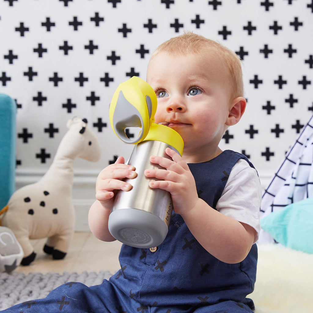 infant drinking from bbox insulated water bottle