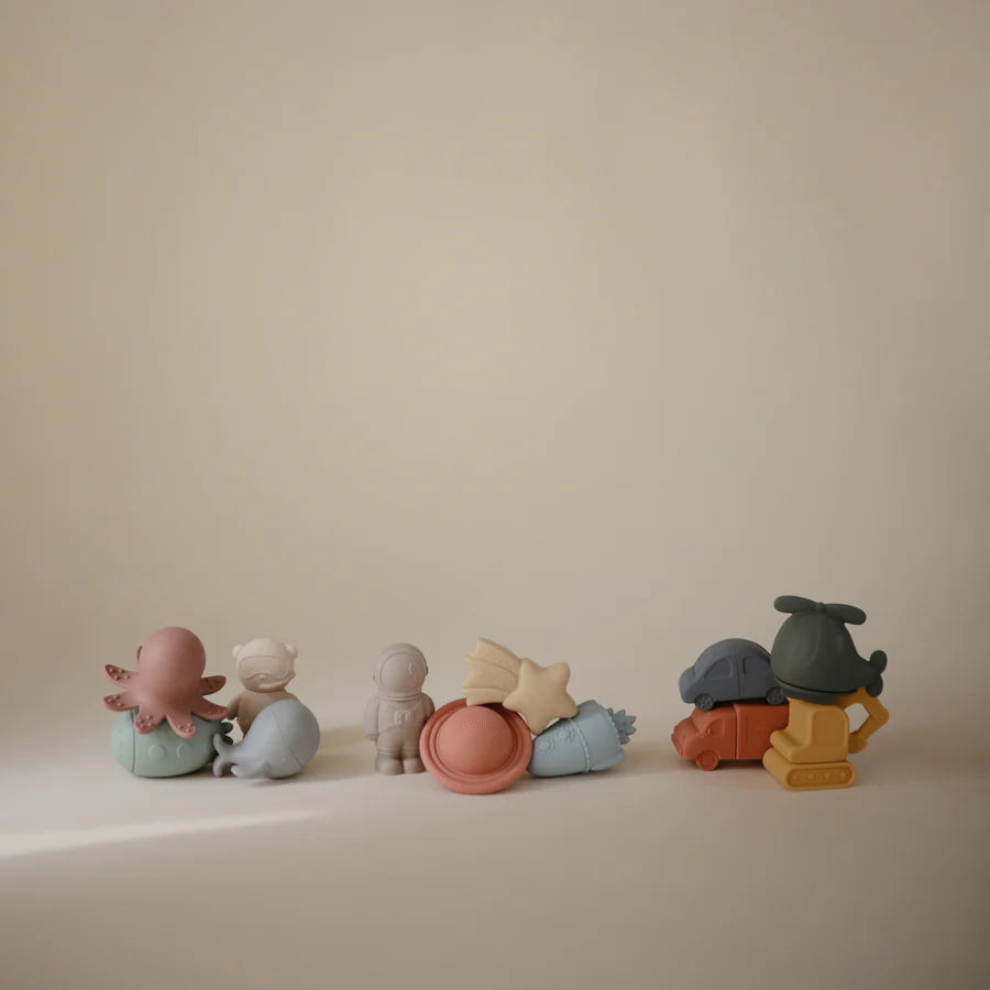 The best-rated bath toys by Mushie featuring mold-free silicone designs perfect for infant and toddler bath times