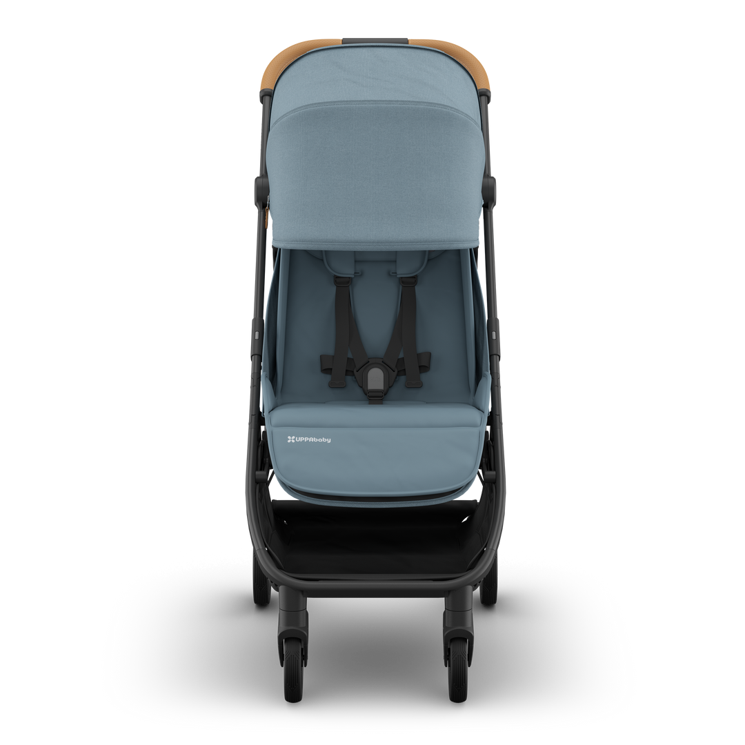 Stay sun-protected with the UPPAbaby Minu V3 in Dillan, featuring an extendable sunshade.