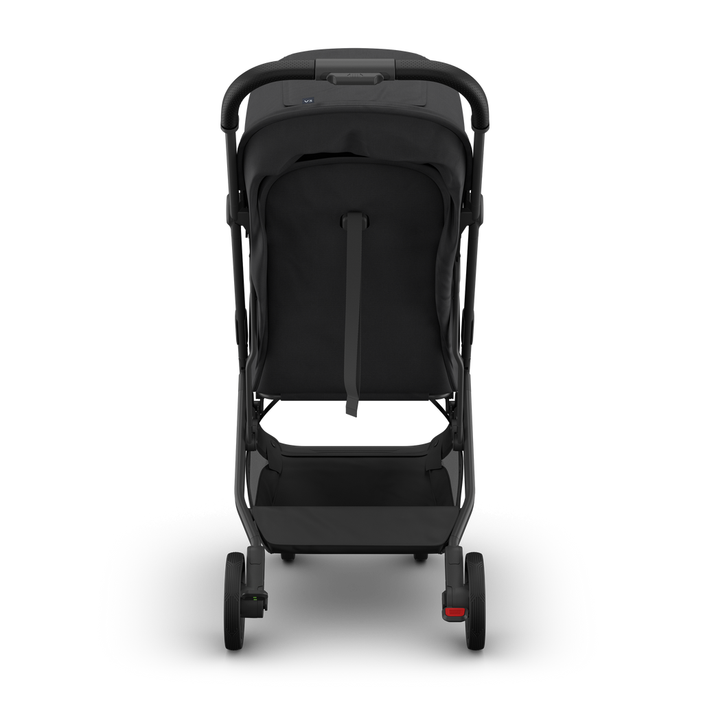 Jake UPPAbaby Minu V3, the best stroller for urban environments and busy streets.