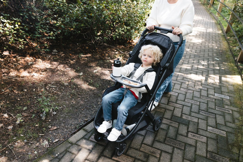 Snack tray view of UPPAbaby Minu V3 Jake, enhancing your baby stroller with practical features.