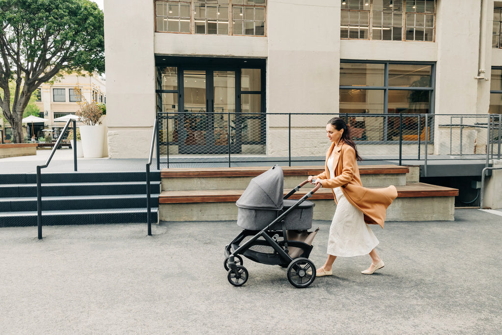 Uppababy infant bassinet V3 in Greyson