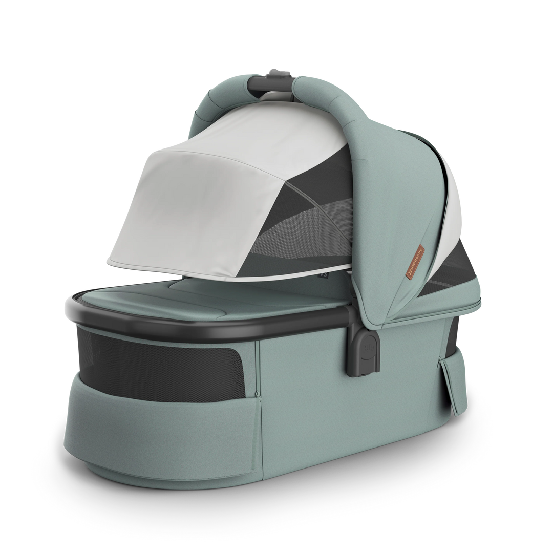 Uppababy newborn bassinet V3 in Kenzi