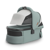 Uppababy newborn bassinet V3 in Kenzi