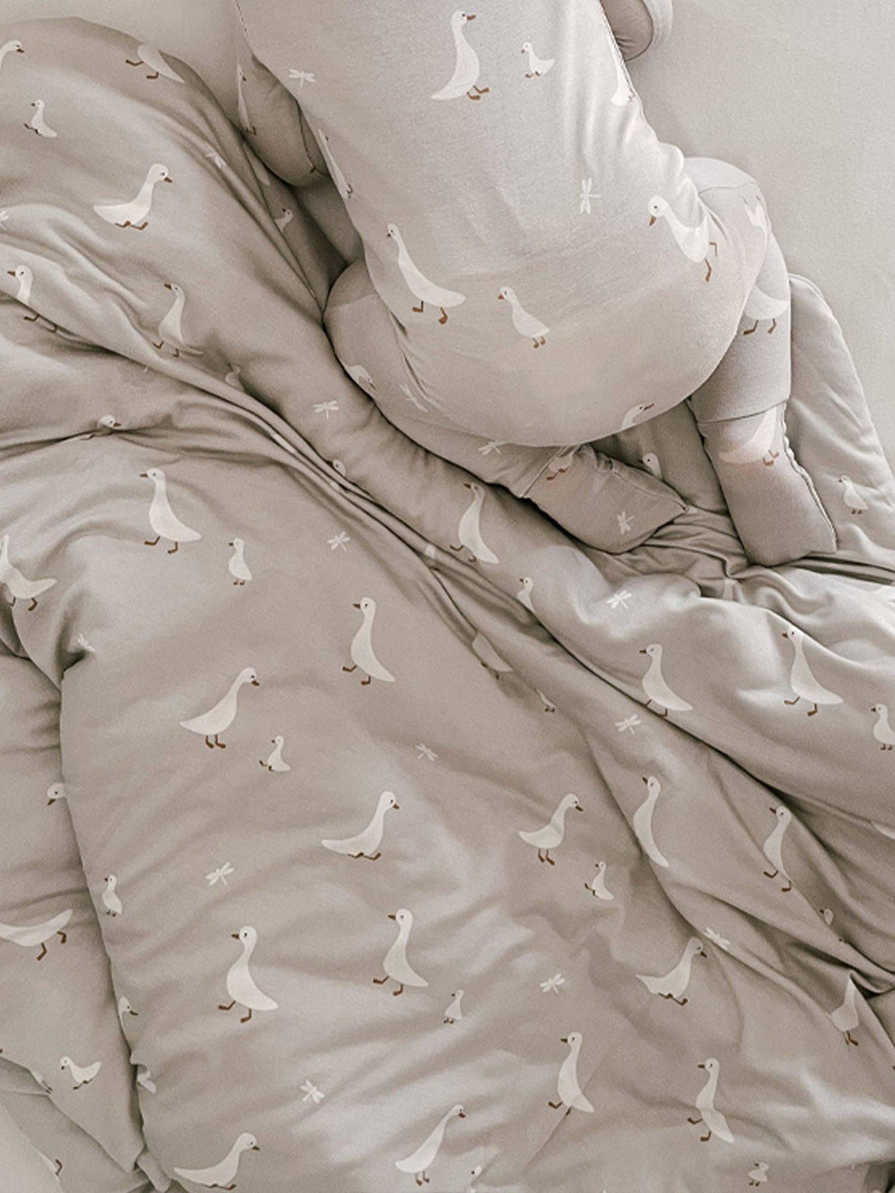 Cozy Goose Gunamuna Cloud Comforter Blanket, ideal baby boy blanket for warmth.