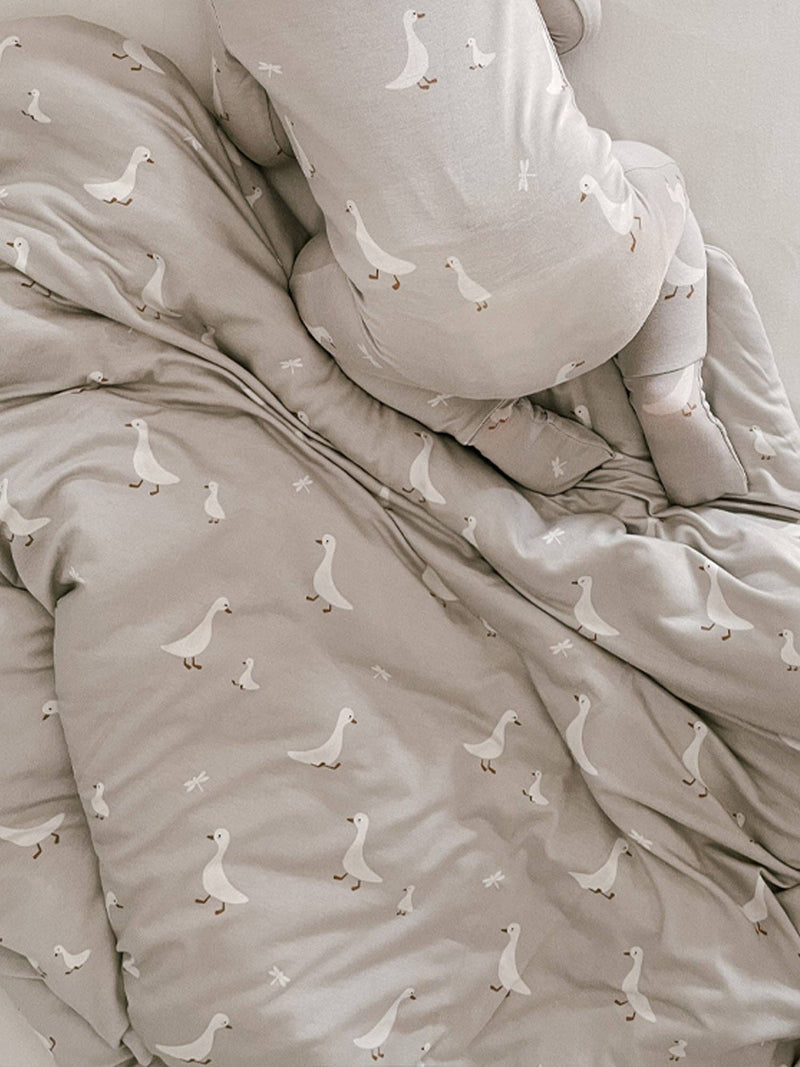 Cozy Goose Gunamuna Cloud Comforter Blanket, ideal baby boy blanket for warmth.