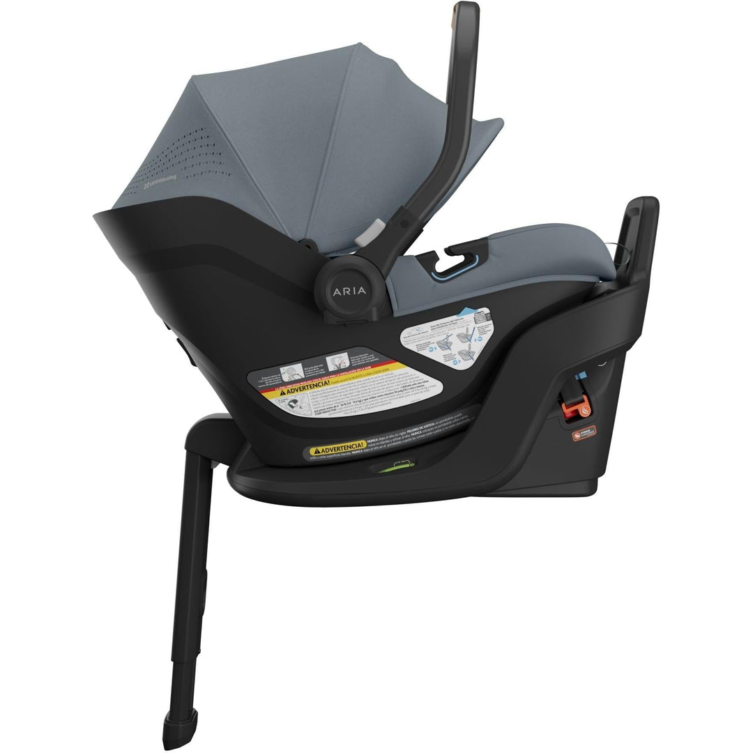 Uppababy Aria V2 Infant Car Seat in Callum protects your little one with ergonomic comfort.