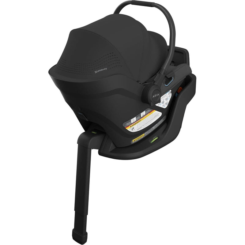 The Uppababy Aria V2 in Jake presents a durable build and refined finish, ideal for families seeking premium car seats.