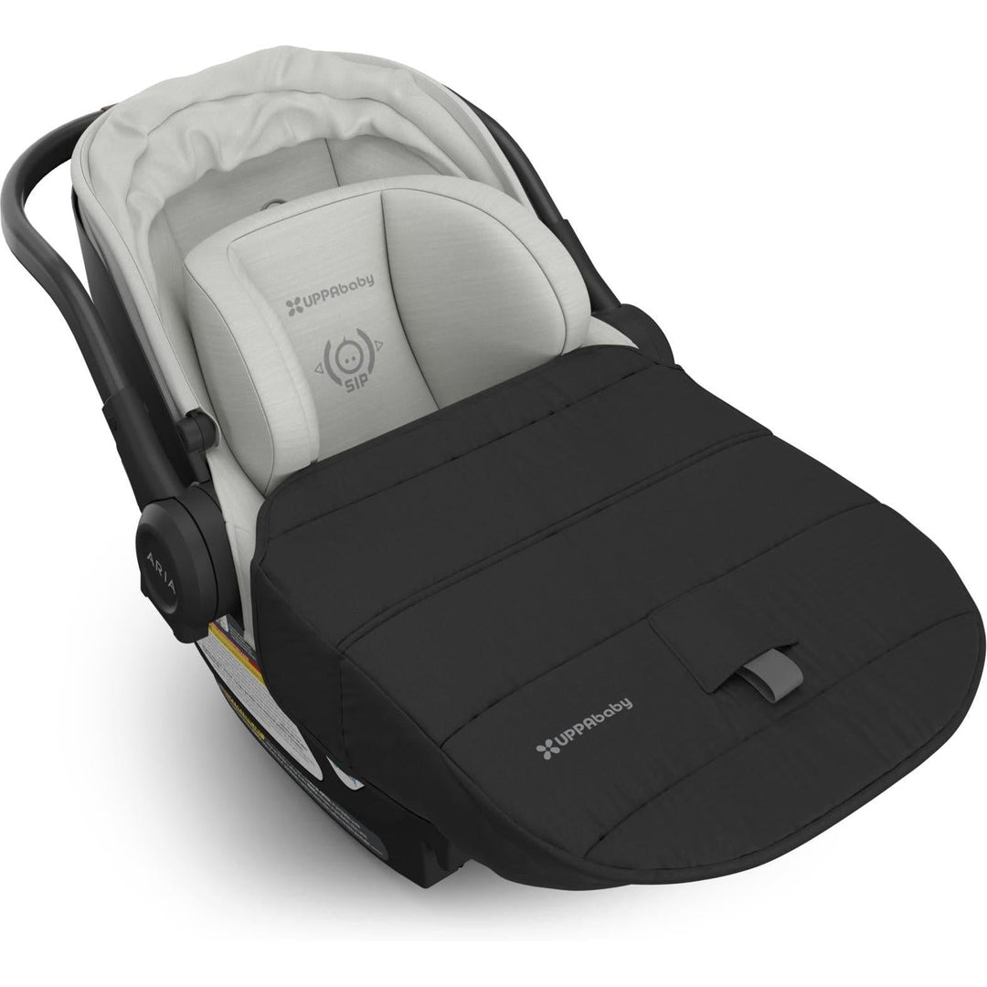 In Savannah, the Uppababy Aria V2 Infant Car Seat features a full foot cover for warmth and newborn security.