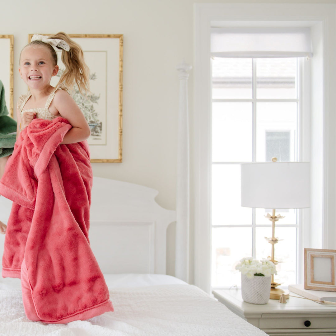 Saranoni Lush Toddler Blanket in Primrose is a soft baby blankets option for playtime and cuddles.