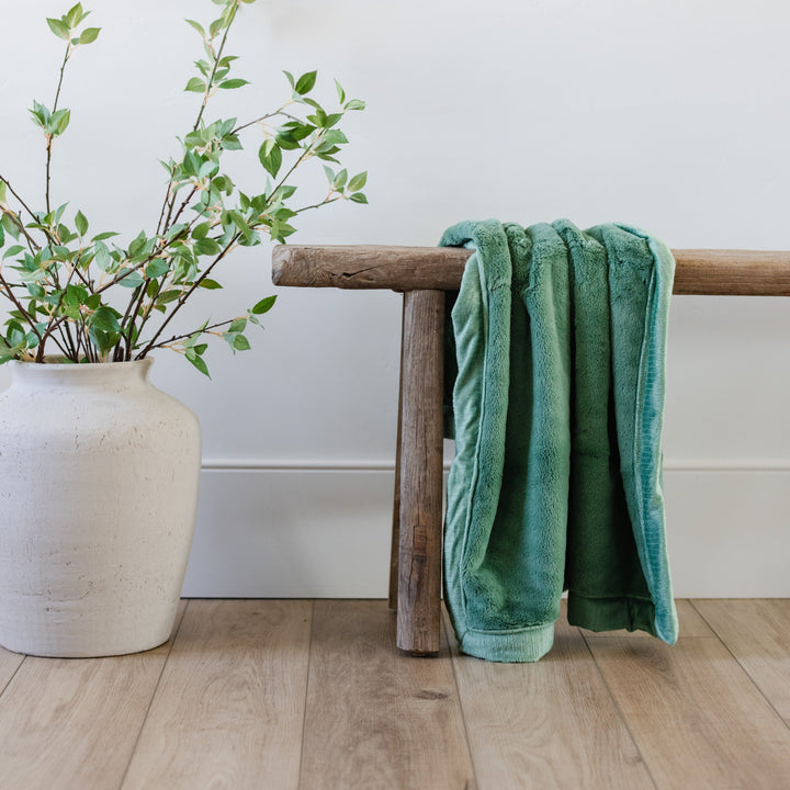 Soft Seagrass Lush Receiving Blanket from Saranoni keeps babies warm, ideal as a receiving blanket.
