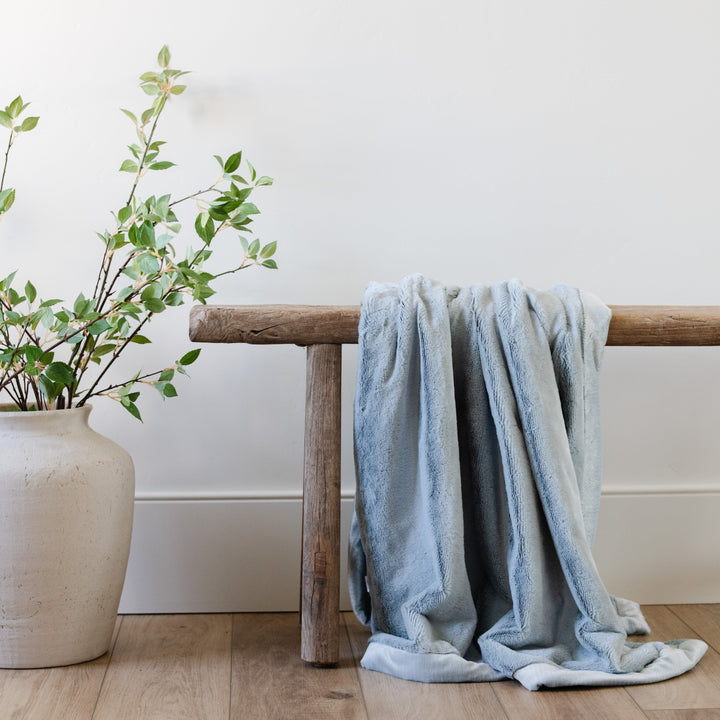 Chambray in the Saranoni Lush Mini Blanket lineup brings luxe comfort parents rely on in the best baby blankets category.