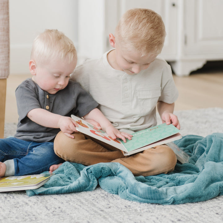 Soft Mineral Blue Saranoni Lush Receiving Blanket provides warmth and comfort, a top best blanket for toddler.
