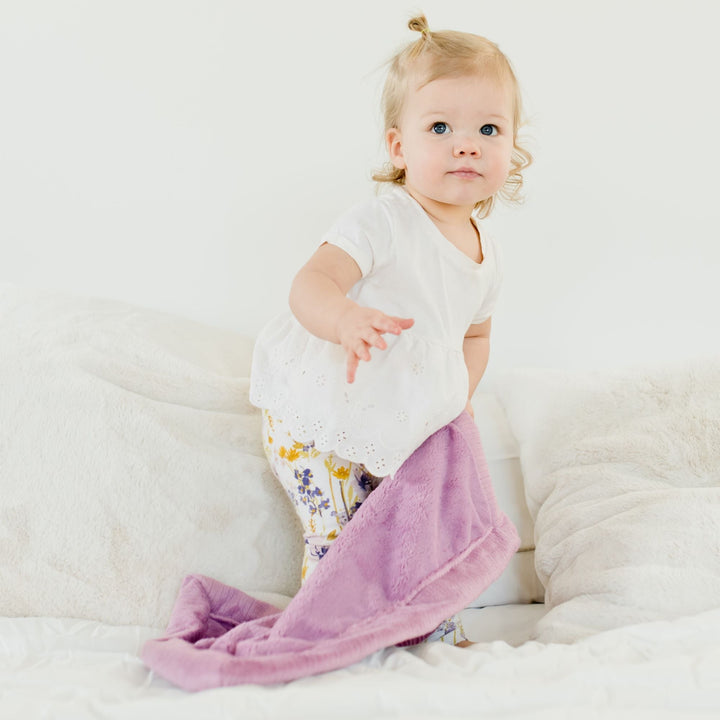 Saranoni Lush Mini Blanket in Fairy Wings brings premium plush texture ideal for Soft baby blankets comfort.