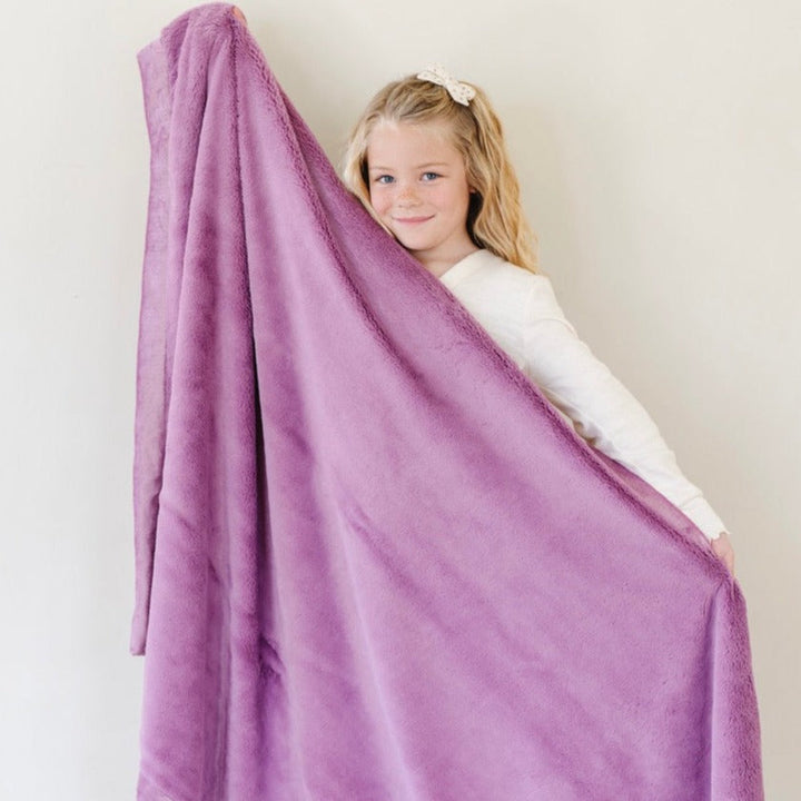 Saranoni Lush Toddler Blanket in Fairy Wings stands out with luxe softness, making it ideal as a baby boy blanket.