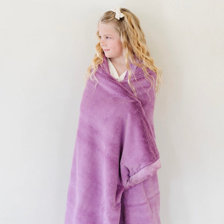 The Saranoni Lush Toddler Blanket in Fairy Wings delivers plush texture little ones crave, perfect as a baby girl blankets choice.