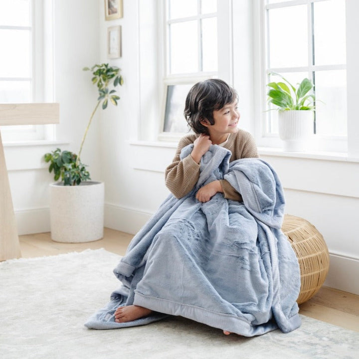 Storm Cloud Saranoni Lush Toddler Blanket feels soft and cloud-like, elevating everyday comfort as toddler blankets.