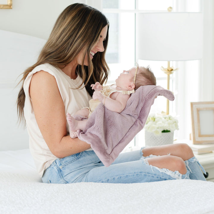 Bloom is where the Saranoni Lush Mini Blanket shines, naturally delivering plush soft baby blankets softness.