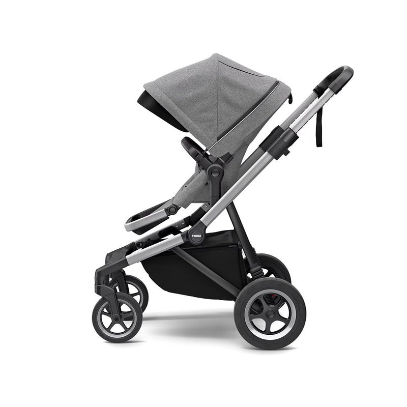 Thule Sleek baby stroller in Grey Melange