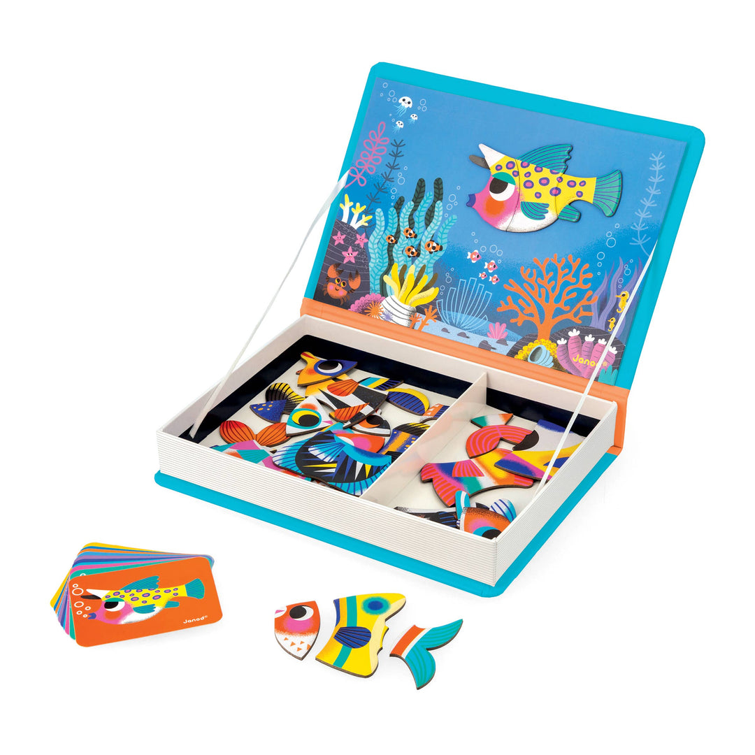 Back of box view for Janod Magneti'book Tropical Fish magnetic playset
