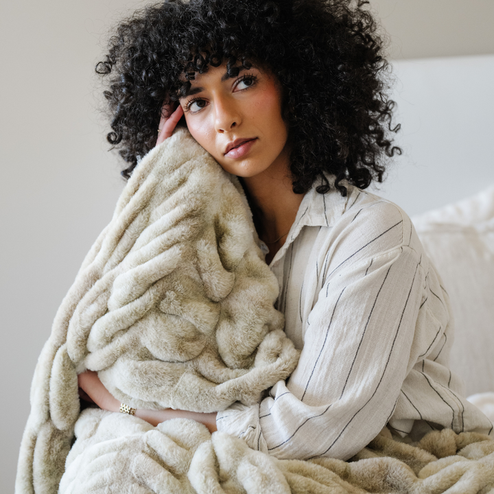 Sandshell Blend delivers cushy faux fur elevation Ñ the Saranoni Double Ruched Faux Throw Blanket feels perfect for a Baby blanket staple.