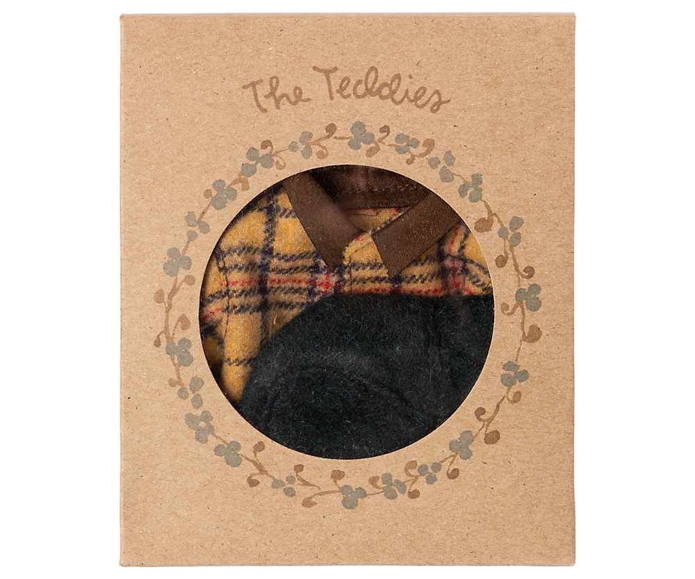 A rustic Maileg Woodsman Outfit, Teddy Dad set styled for adventures, part of Maileg outfits and clothing