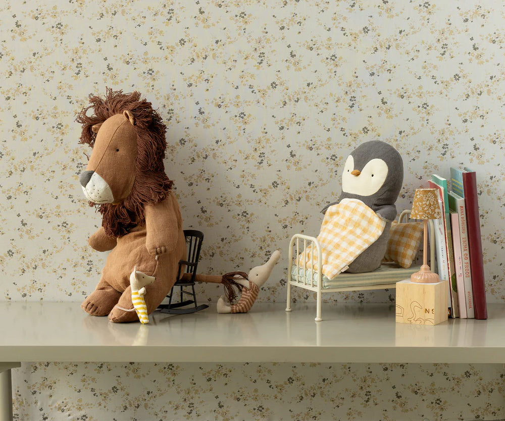 Designed with signature charm, this Safari Friends Lion by Maileg stands out as a cuddly plushies favorite for kids and collectors