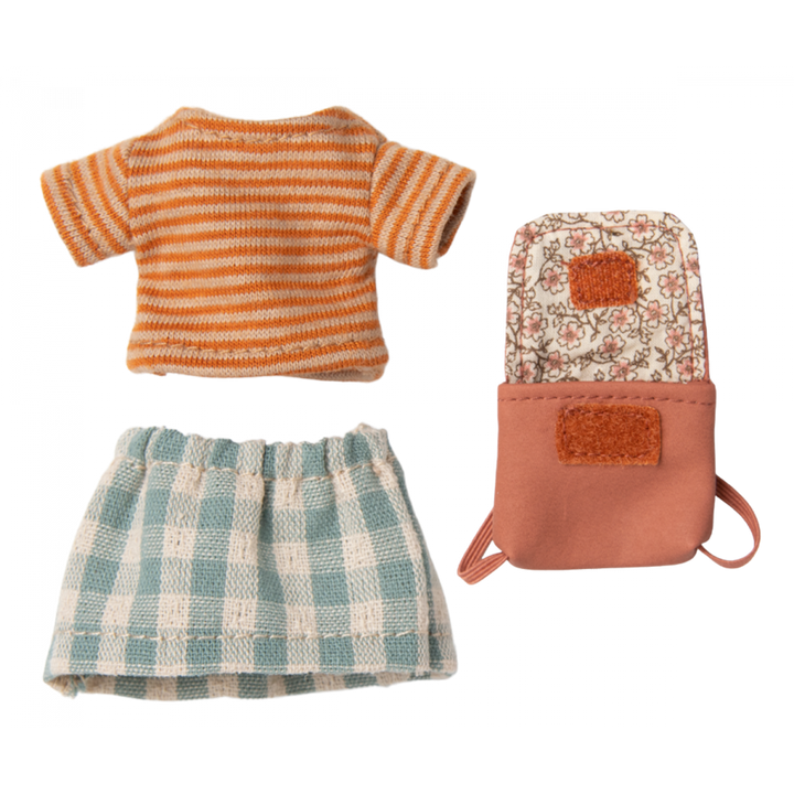 Maileg mouse on tricycle