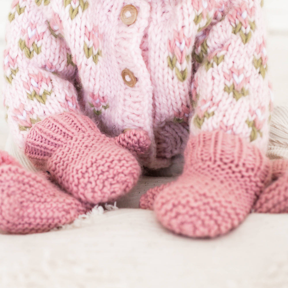 Huggalugs Garter Stitch Mittens Rosy for Toddlers & Kids keep little hands warm with cozy baby winter mittens.