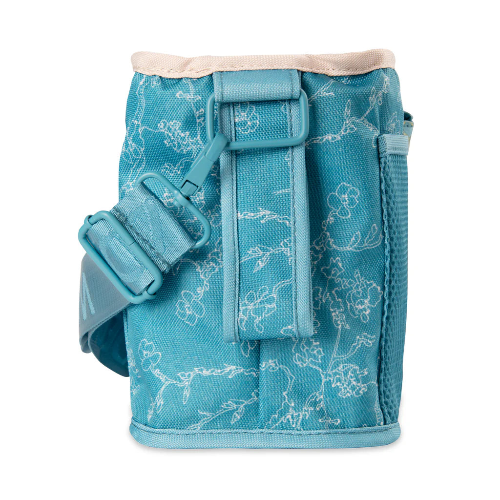 Designed for convenience, the Wonderfold Parent Console Van Gogh Almond Blossom pairs seamlessly with your wagon stroller.