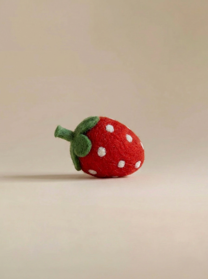 Kaddu Felt Strawberry Fruit Play Food, soft handmade wool toy for toddlers