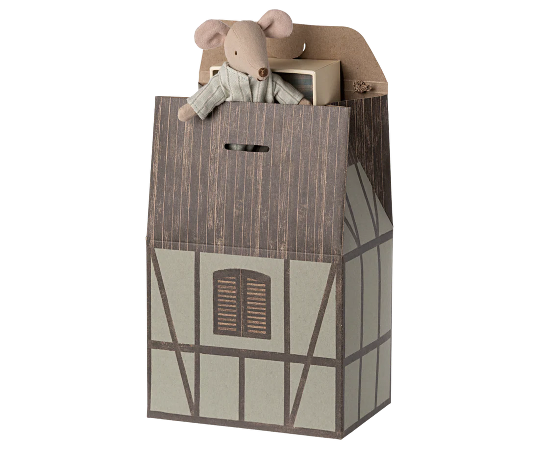 Dressed in the Maileg Queen Dress, Mum Mouse adds charm to any dollhouse scene