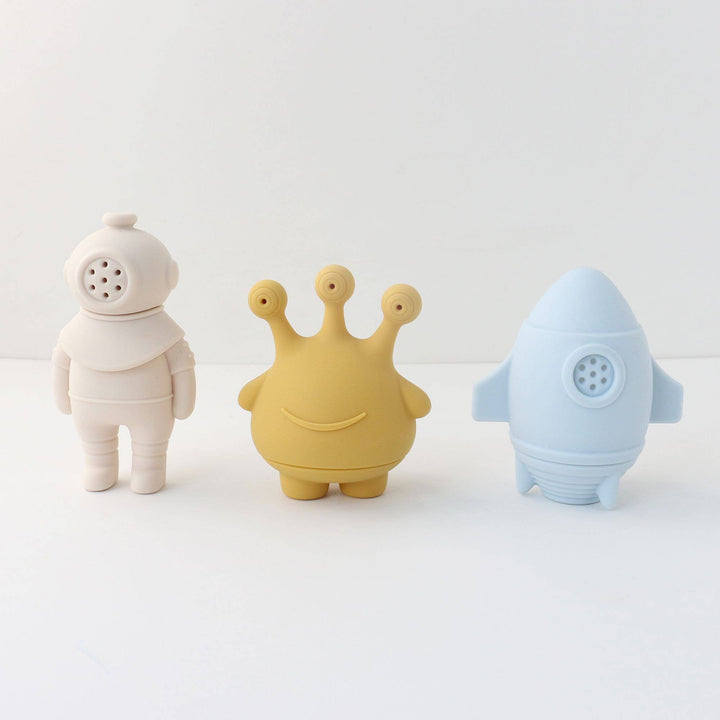 Silicone astronaut alien and rocket bath toys Ali+Oli
