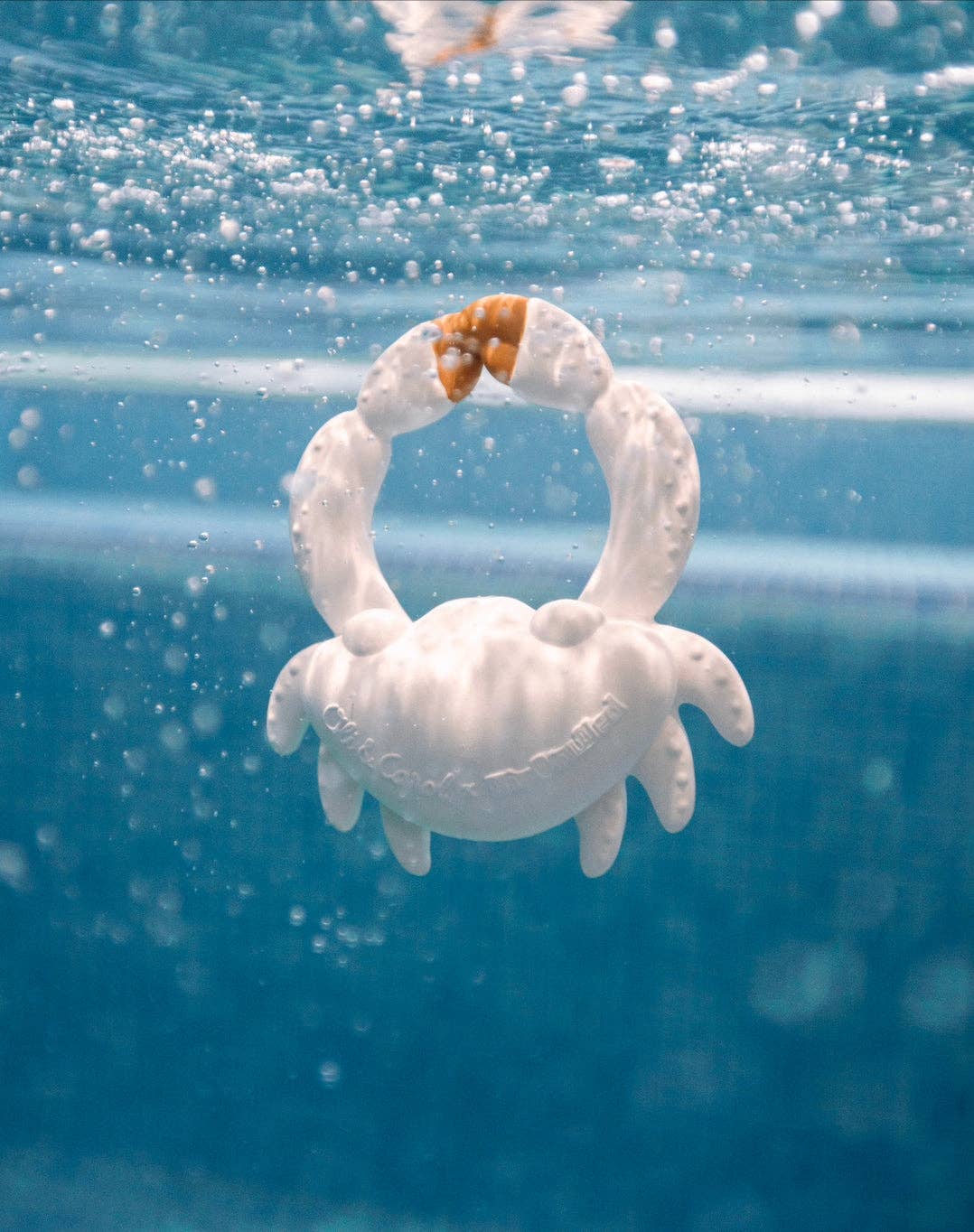 Sharon the Crab from Oli & Carol brings joy while helping babies with teething.