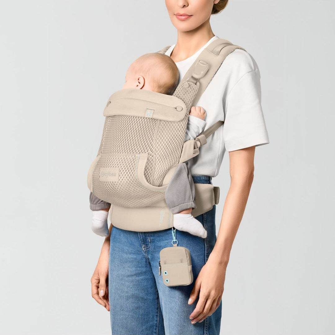 Cybex Laya Almond Beige back view – ergonomic structured carrier with adjustable crossback straps