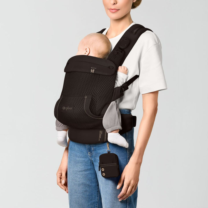 Cybex Laya Chocolate Brown back view – ergonomic structured carrier with adjustable crossback straps