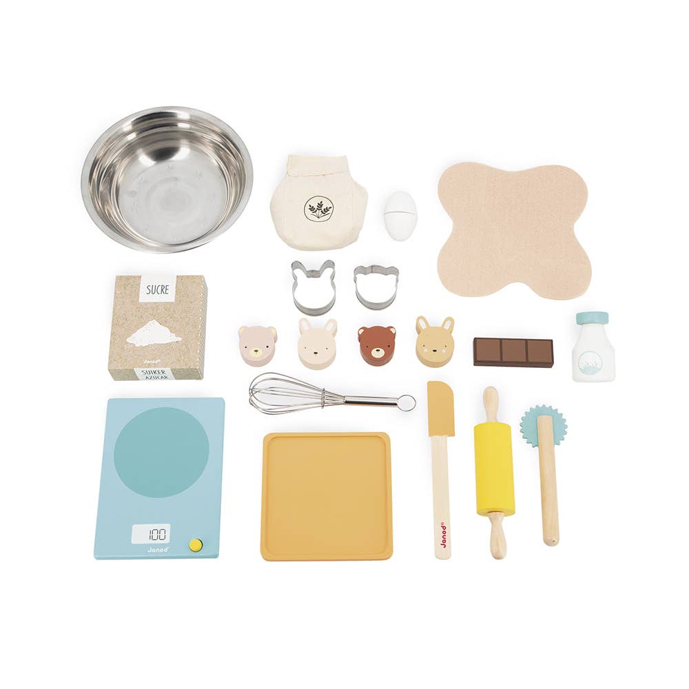 Wooden pastry pieces and cookie cutters from Janod My Pastry Workshop