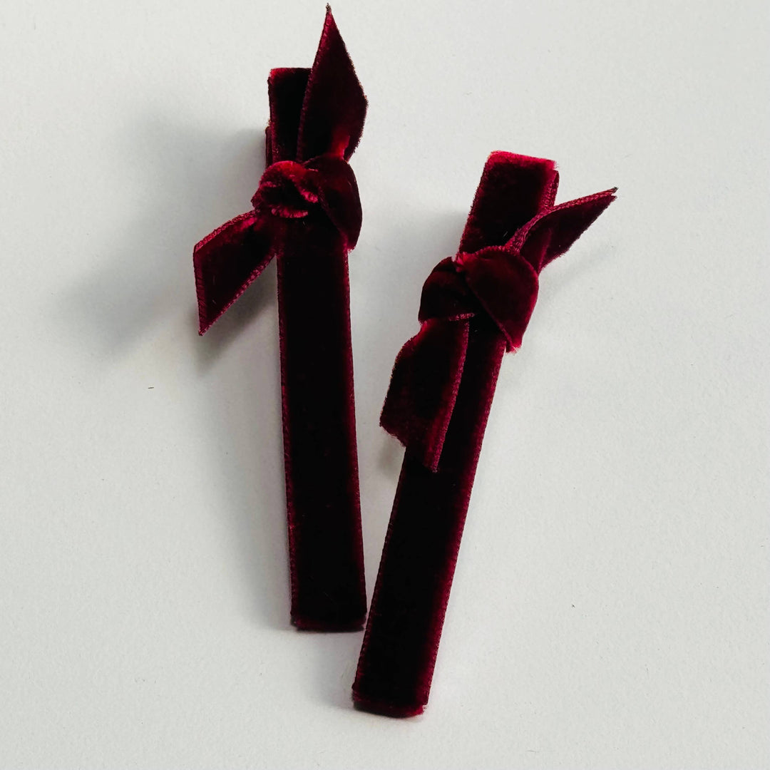 Gentle hold from Cookie & the Dude Japanese Velvet Bar Clips - Warm velvet hair clips for fine hair and delicate strands