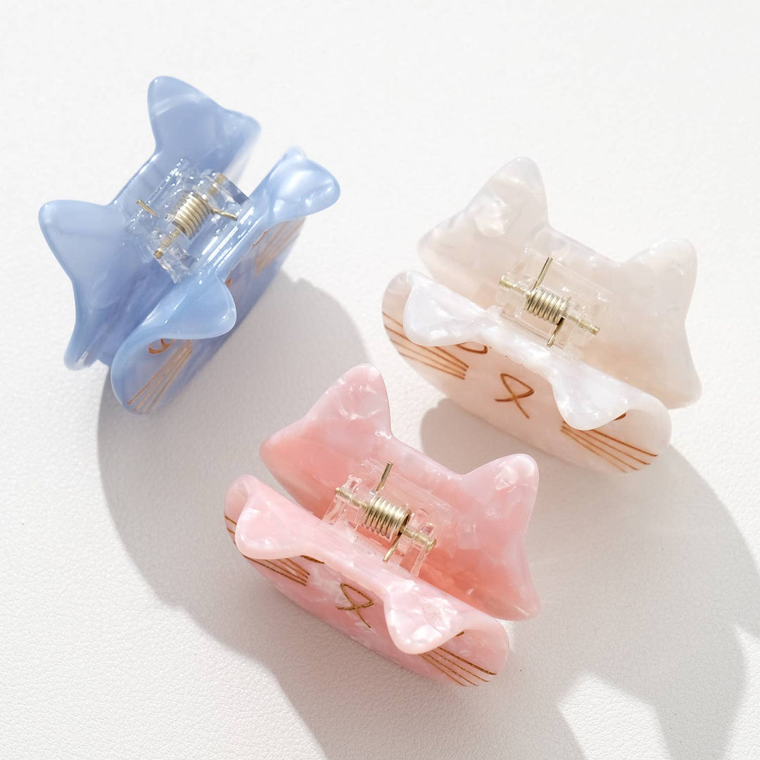 Adorro Saltwater Kitty Cat Claw Clip close up showing updated teeth design and smooth cellulose acetate finish in soft Pink Saltwater color