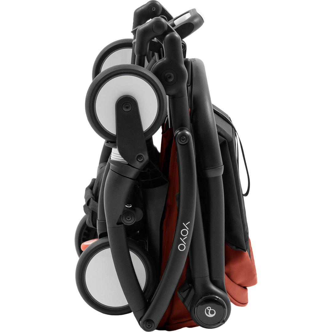 Stokke Berry YOYO⁵ Newborn Pack with 5-point harness