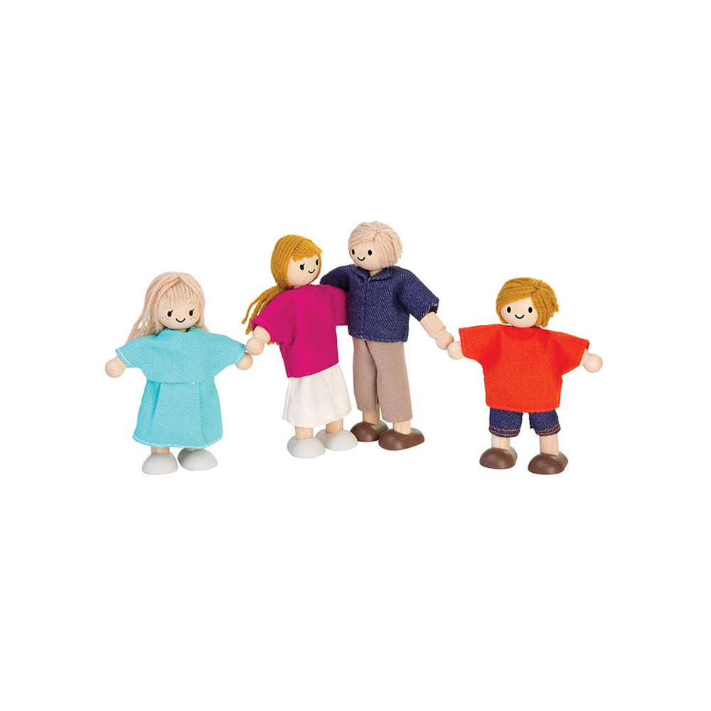 PlanToys Doll Family Light Skin Blonde Hair detail – close-up of hand-painted wooden doll family faces and hair