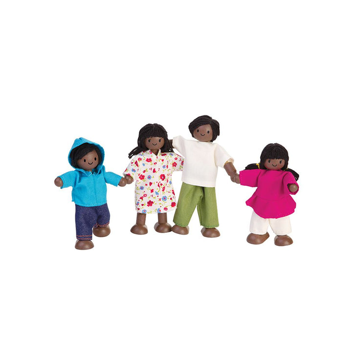 PlanToys Doll Family Dark Skin Tone in box – sustainable rubber wood family doll set in gift-ready packaging