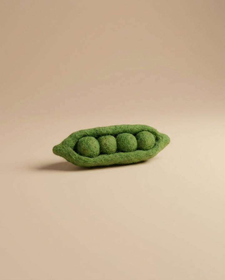 Kaddu Felt Green Peas Vegetable Play Food, handmade wool pretend food