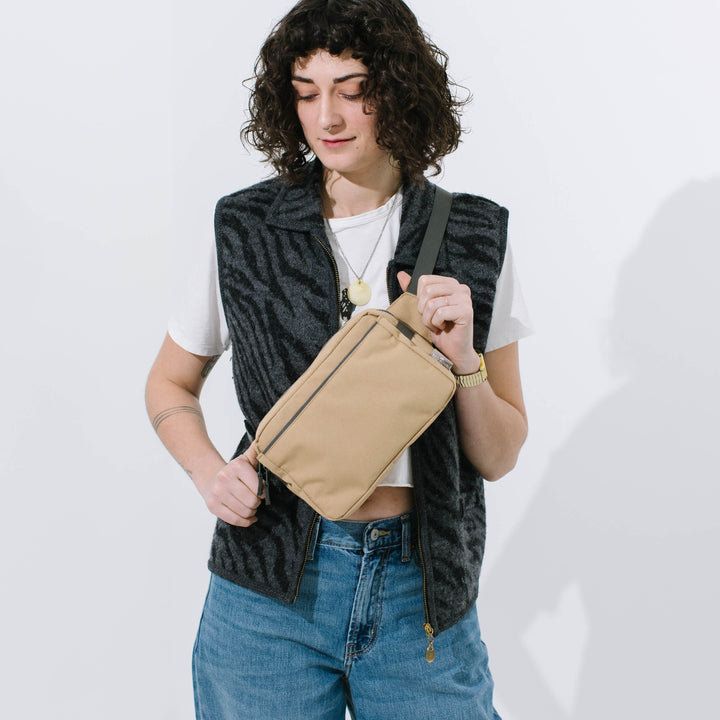 Little Unicorn Red Rovr Joey Belt Bag - Toffee, best fanny pack for travel or casual outings