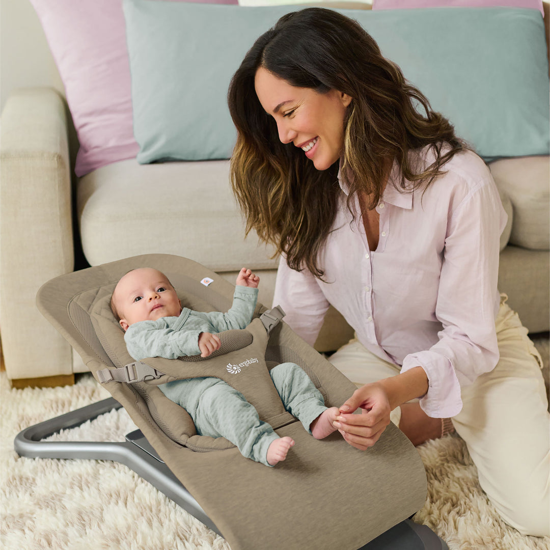 best baby bouncer from ergobaby, green evolve bouncer