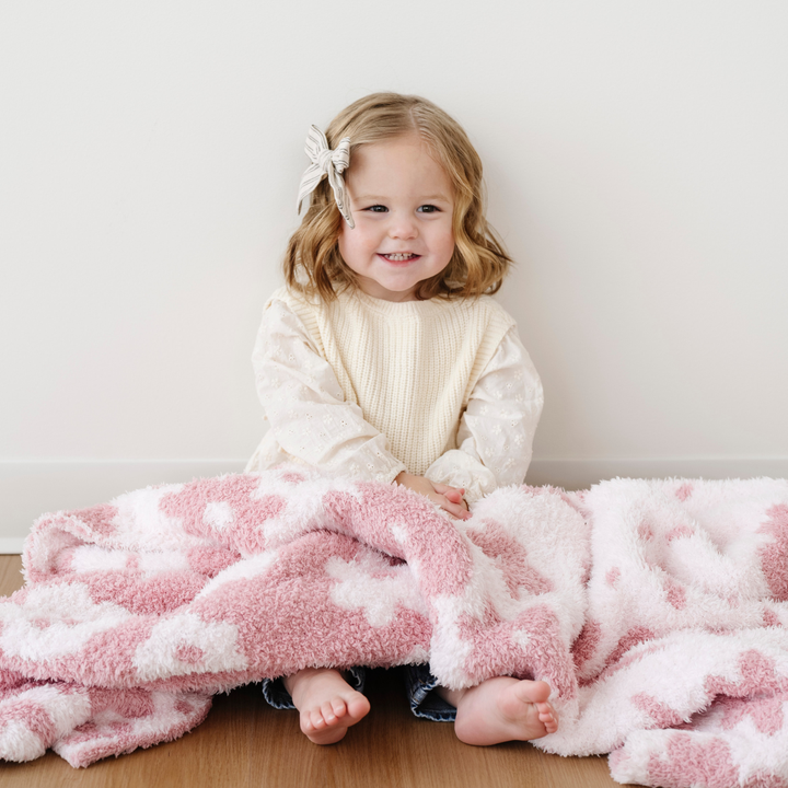 Saranoni BAMBONI¨ Receiving Blanket in Petal provides soothing comfort and lasting softnessÑan ideal infant receiving blanket.