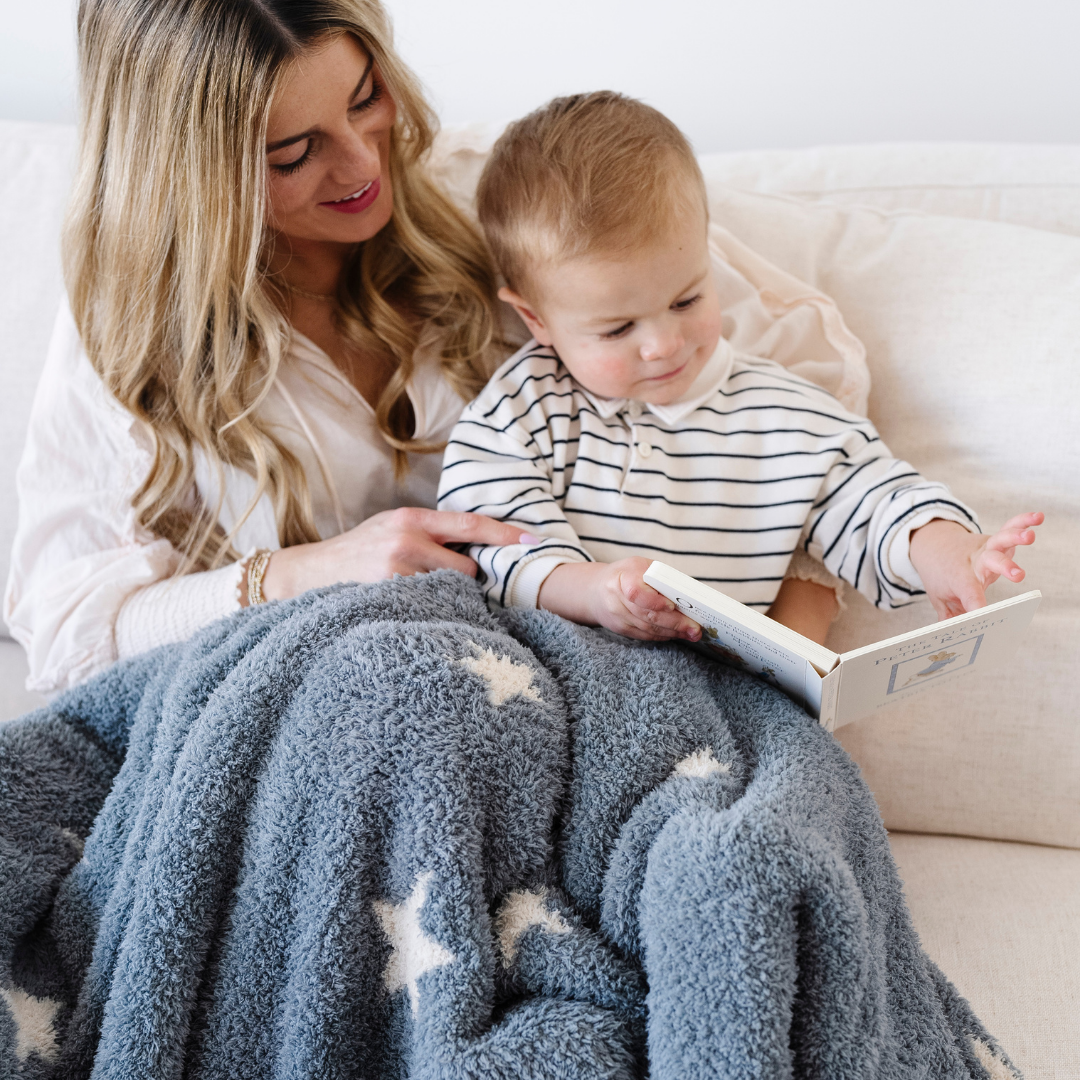 Saranoni BAMBONI¨ Receiving Blanket in Nightfall delivers unmatched coziness, perfect for anyone seeking soft baby blankets.